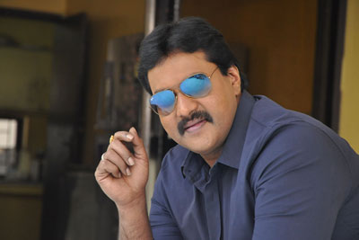 sunil-interview-stills-for-2-countires